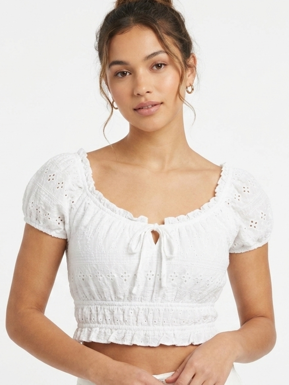 Montaue Los Angeles Women’s Eyelet Peasant Crop Top - White Medium
